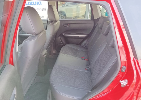 Suzuki Vitara cena 120590 przebieg: 5, rok produkcji 2024 z Szczebrzeszyn małe 191